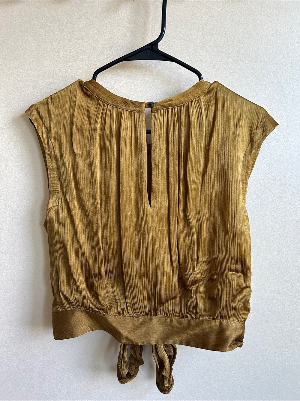 Anthropologie Pleated Open Back Women’s Top in Gold